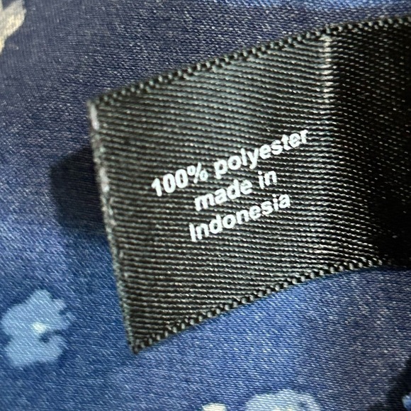 Lane Bryant Floral Bell Sleeves Top Womens Size 18/20 V-Neck Flowy Navy - Picture 5 of 6